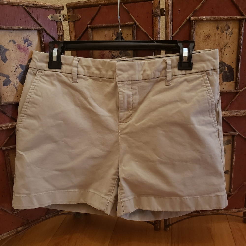 Tommy Hilfiger chino shorts beige sz. 4